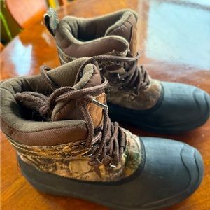 3M Thinsulate hiking boots